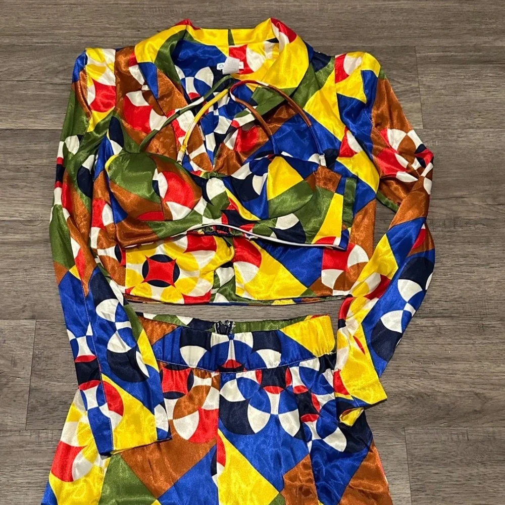VTG Rubber Ducky 3 Piece Set Small Geometric Satin Blazer Crop Top Wide Leg Pant